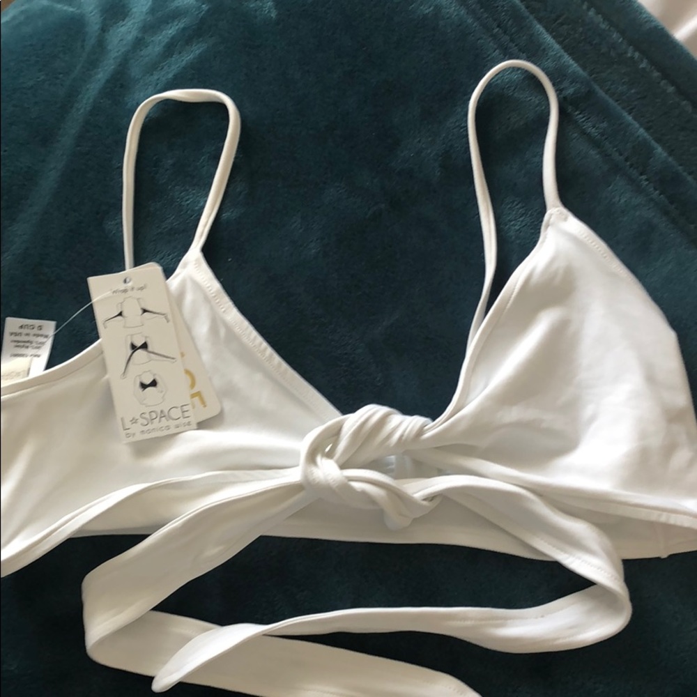 L*SPACE Bikini Top -NWT -D Cup